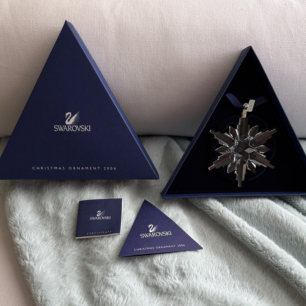 Swarovski Silver Crystal Snowflake Ornament 2006